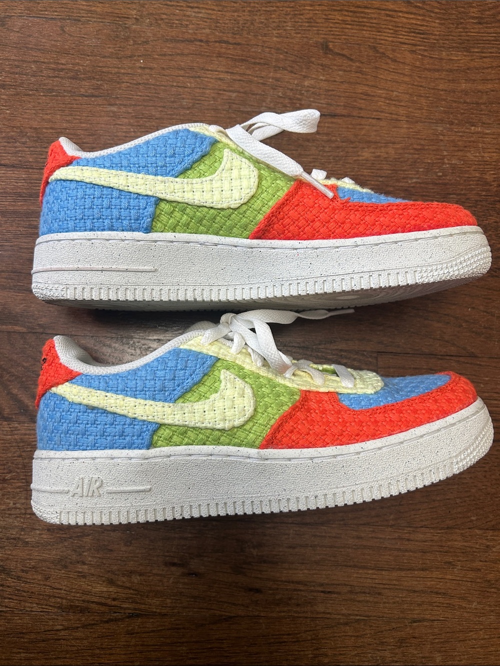 Nike Air Force 1 Low SE GS Multi Color Textured Youth 5.5Y Women’s 7 - Picture 2 of 5
